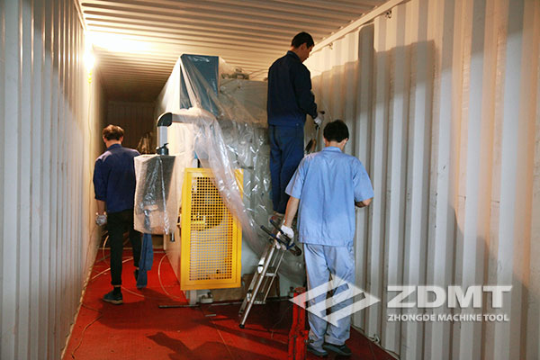 欧宝体育APP下载
机床出口黎巴嫩3